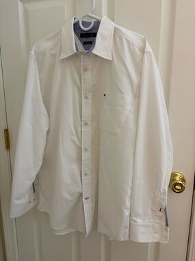 TOMMY HILFIGER White Long-Sleeve Dress Shirt size Large